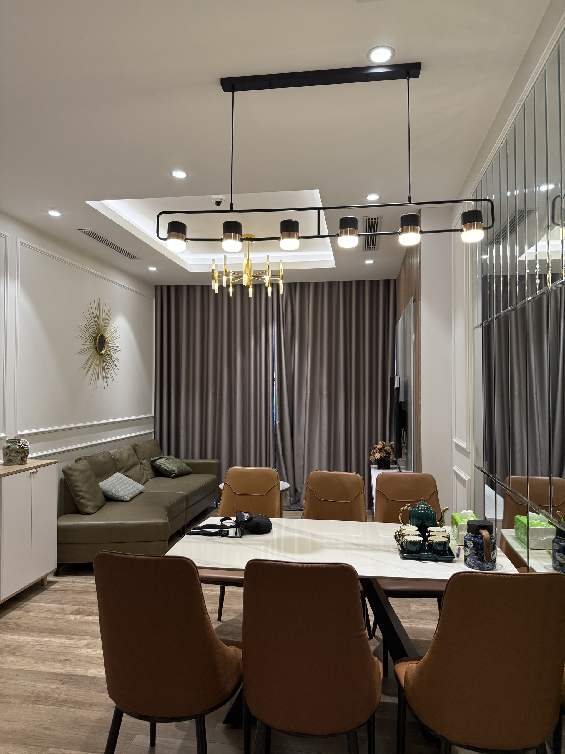 Cho thuê căn hộ The Landmark Ecopark 92m², ban công Đông Nam – 23 triệu/tháng